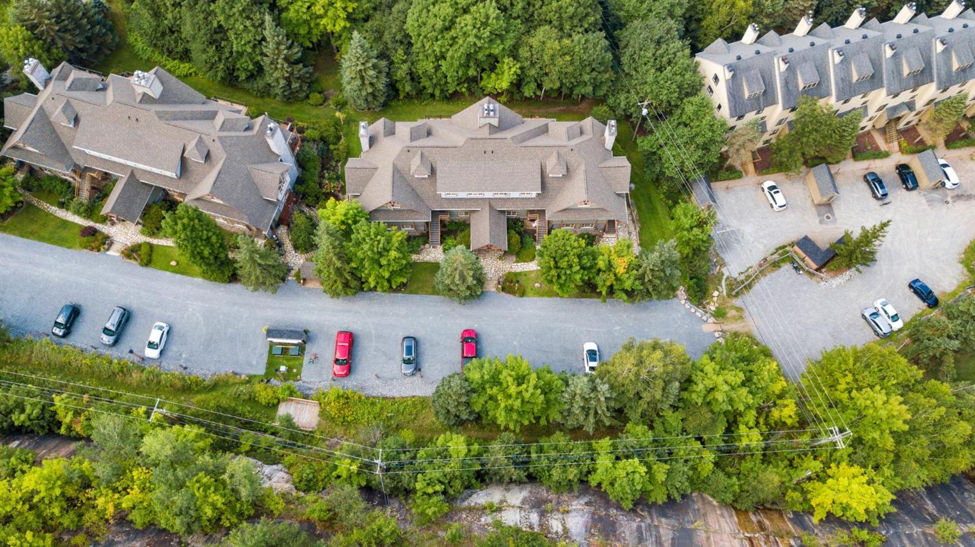 Les Falaises Tremblant - Ski Inout Condo W2Bdrs Mont-Tremblant Zewnętrze zdjęcie