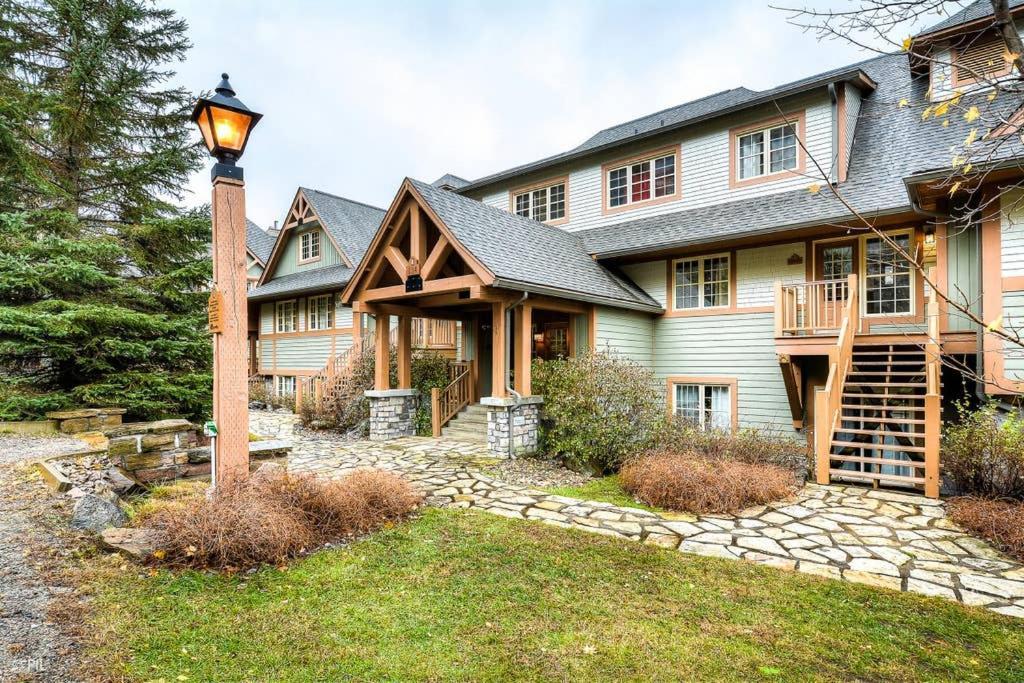 Les Falaises Tremblant - Ski Inout Condo W2Bdrs Mont-Tremblant Zewnętrze zdjęcie
